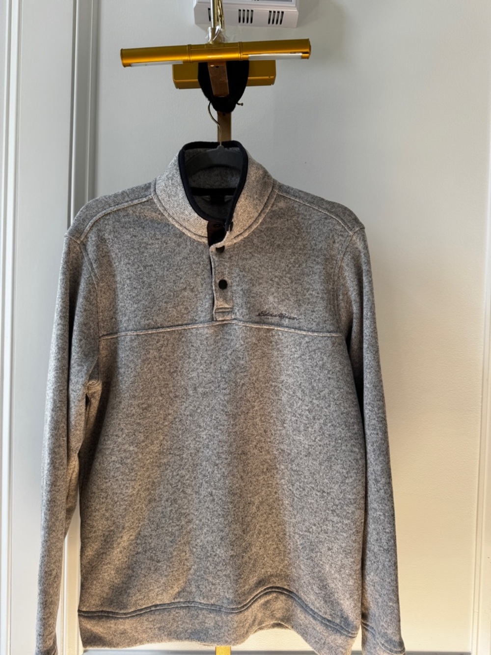 Grey Eddie Bauer 1/4 Zip Snap Pullover Mens Size Medium  Jacket Pullover
